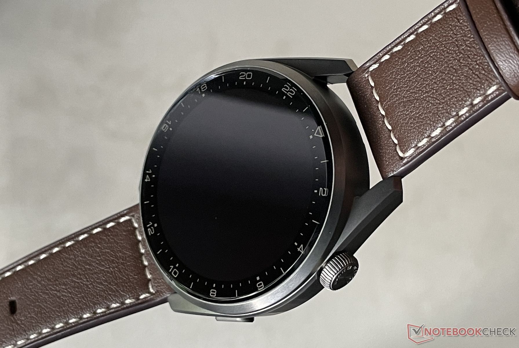 Huawei Watch 4 thumbnail 3
