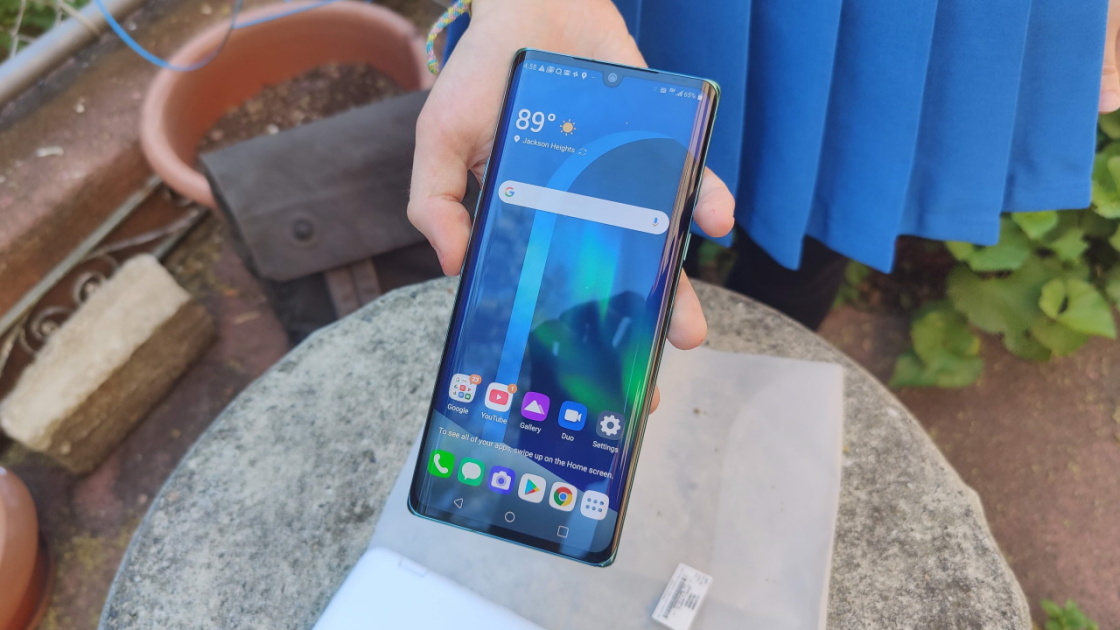 LG Velvet thumbnail 5
