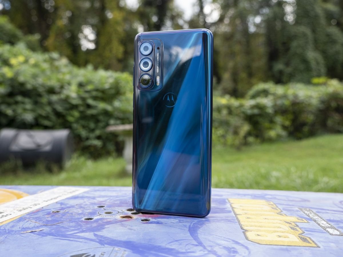 Motorola Edge (2021) thumbnail 5