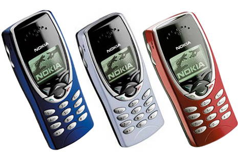 Nokia 8210 thumbnail 2