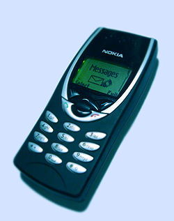 Nokia 8210 thumbnail 7