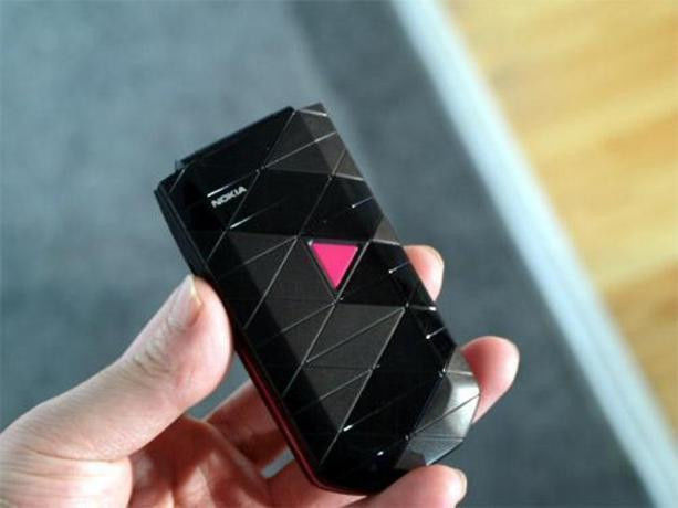 Nokia 7070 Prism thumbnail 2