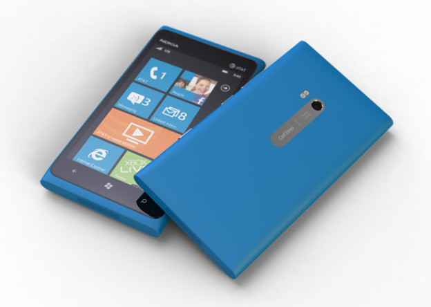 Nokia Lumia 900 thumbnail 7