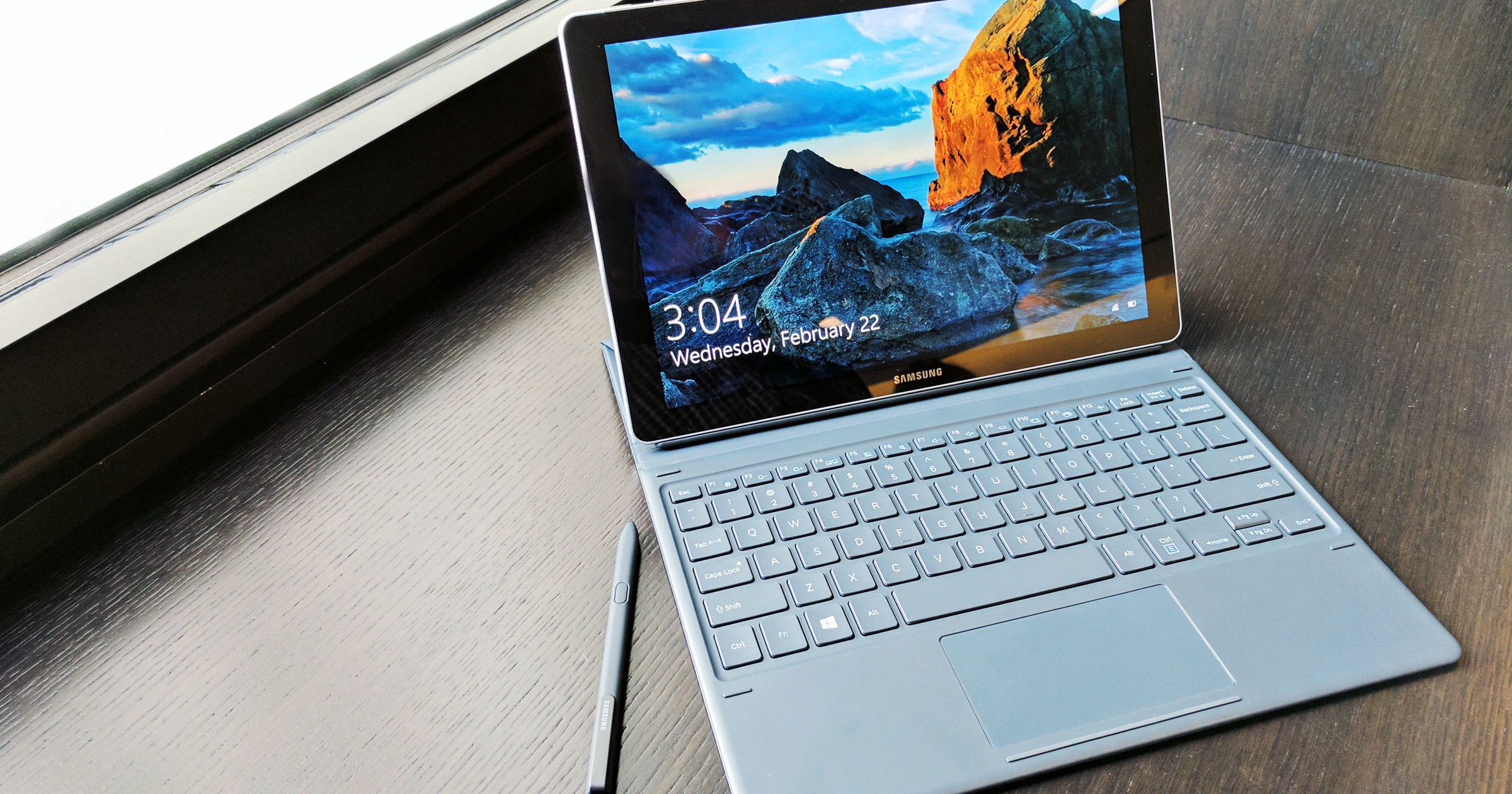 Samsung Galaxy Book 12-inch thumbnail 2