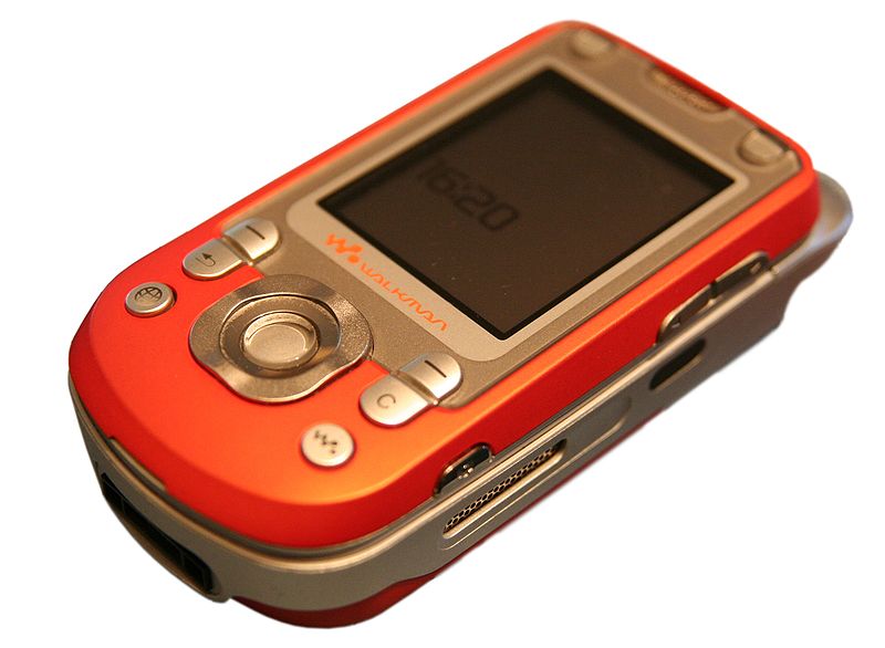 Sony Ericsson W550 thumbnail 3