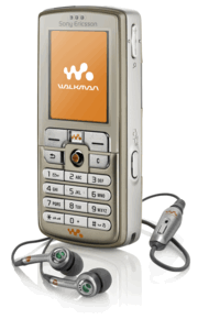Sony Ericsson W700 thumbnail 3
