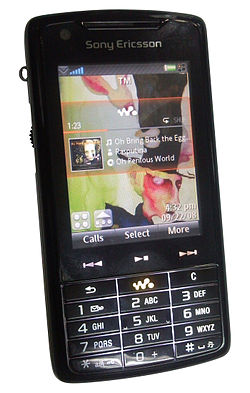 Sony Ericsson W960 thumbnail 3