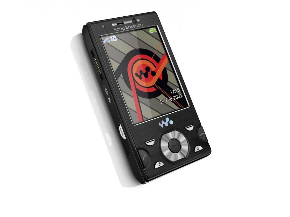 Sony Ericsson W995 thumbnail 3