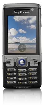 C702
