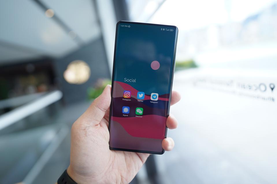Xiaomi Mix 4 thumbnail 4